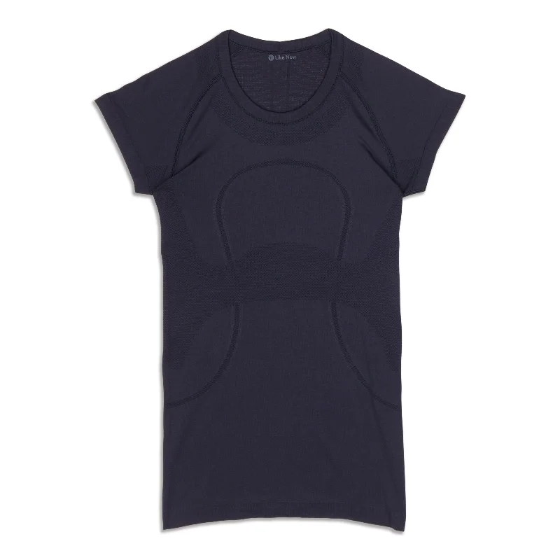 Swiftly Tech Short Sleeve Shirt 2.0 - Resale Confident Women's Power