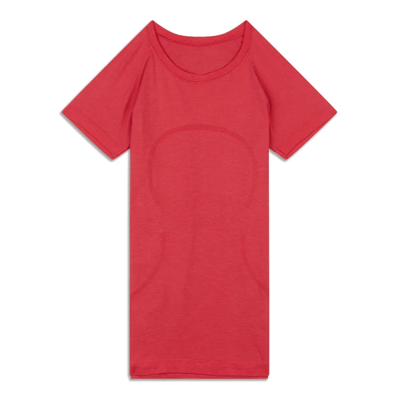 Swiftly Tech Short-Sleeve Shirt 2.0 - Resale Hip Women's Retro