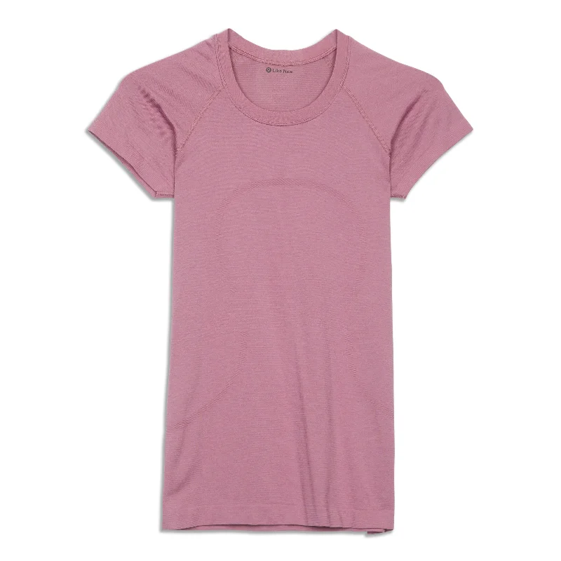 Swiftly Tech Short-Sleeve Shirt 2.0 - Resale Youthful Women's Pop