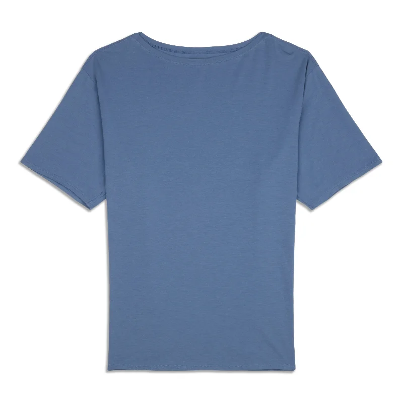 Relaxed-Fit Boatneck T-Shirt - Resale Vintage Women's 1970S 