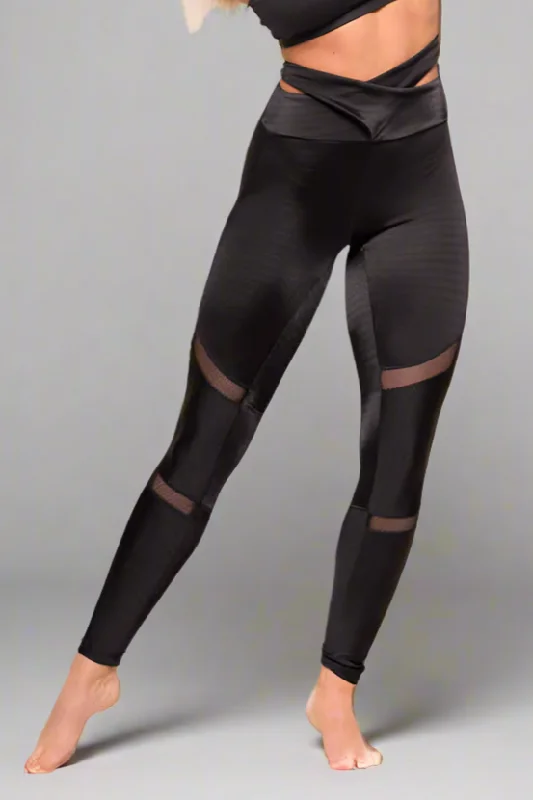 Alto Giro Split Action Legging Geometric