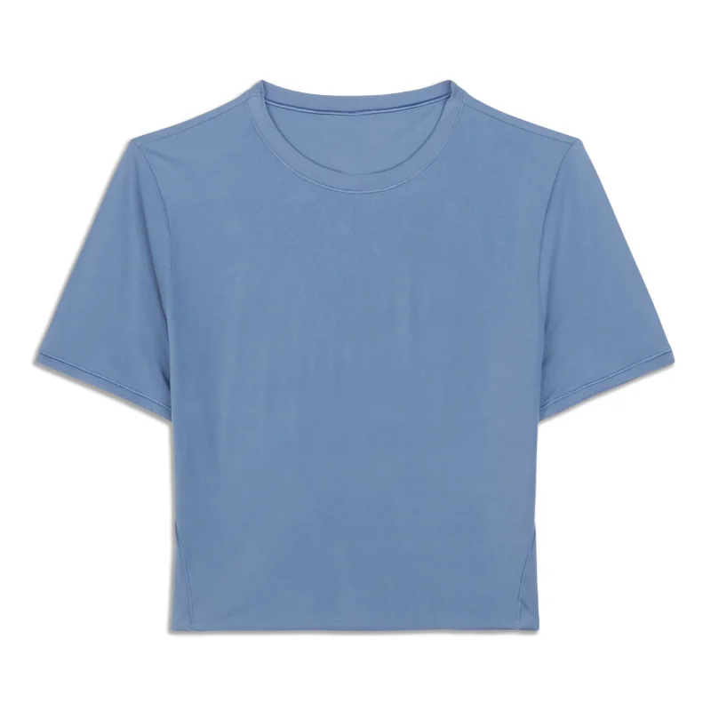 Wundermost Ultra-Soft Crewneck Cropped T-Shirt - Resale Modern Women's 