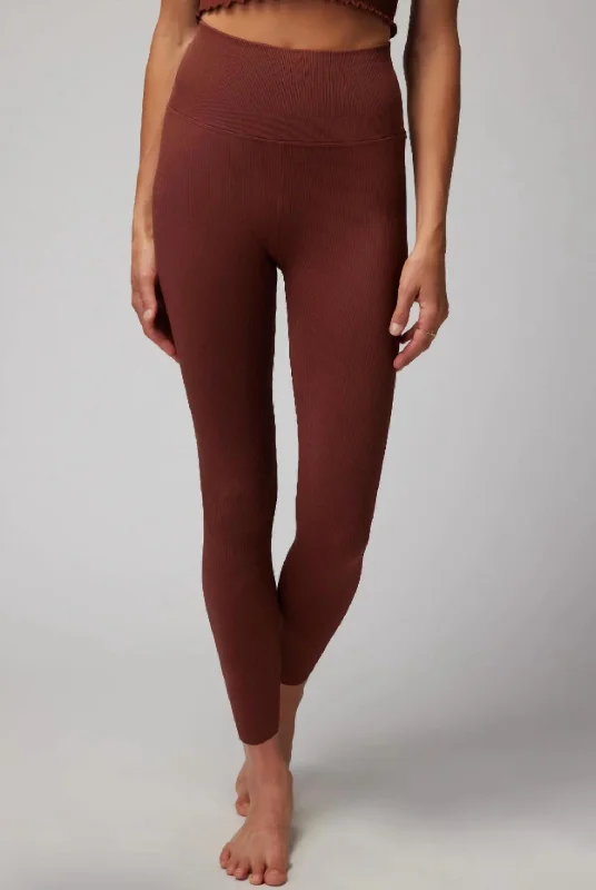 Love Sculpt Legging In Burgundy Modern Women's Tech