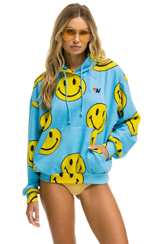SMILEY REPEAT RELAXED PULLOVER HOODIE - SKY Dynamic Women's High - energy