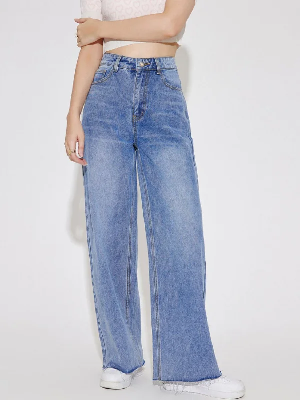 High Waist Straight Leg Jeans with Pockets Bold Women's Statement