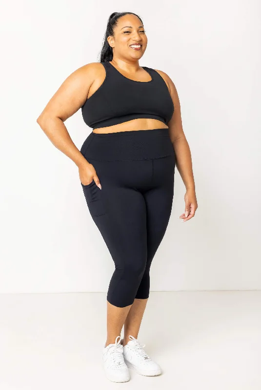 Pocket Capris - Black Minimalist Women's Casual