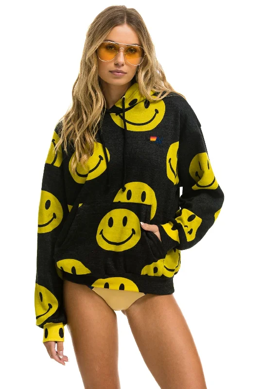 SMILEY REPEAT RELAXED PULLOVER HOODIE - BLACK Bold Women's Animal Print