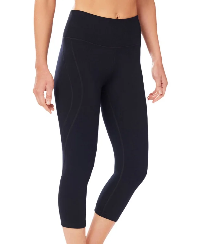 High Rise Capri Leggings In Black Streetwear Style for 