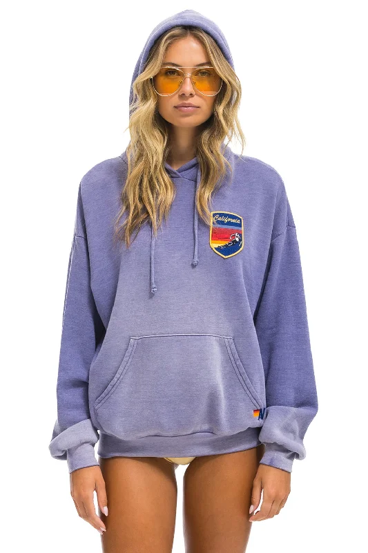 CALIFORNIA SKIER PATCH PULLOVER RELAXED HOODIE - FADED GRAPE Sleek Women's Metallic
