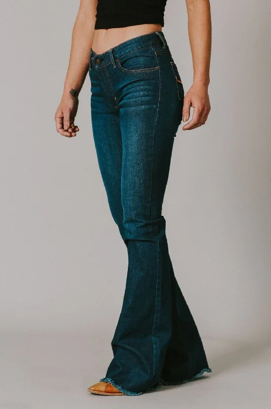 Kimes Ranch Womens Lola Raw Hem Blue Cotton blend Jeans Laid - back Women's Style