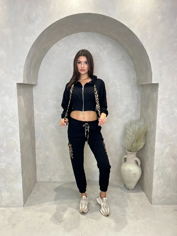 Black Leopard Cropped Zipped Hoodie Laid - back Women's Style