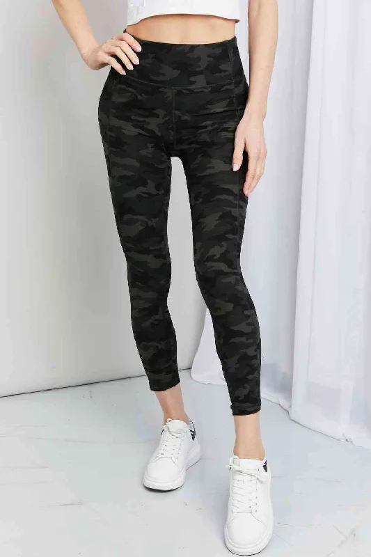 Leggings Depot Full Size Camouflage Wide Waistband Pocket Leggings Sleek Women's 