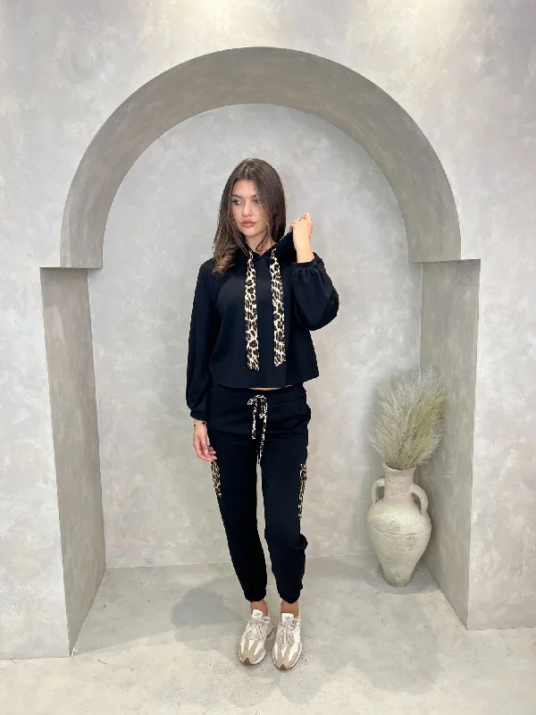 Black Leopard Cropped Hoodie Modern Women's Tech