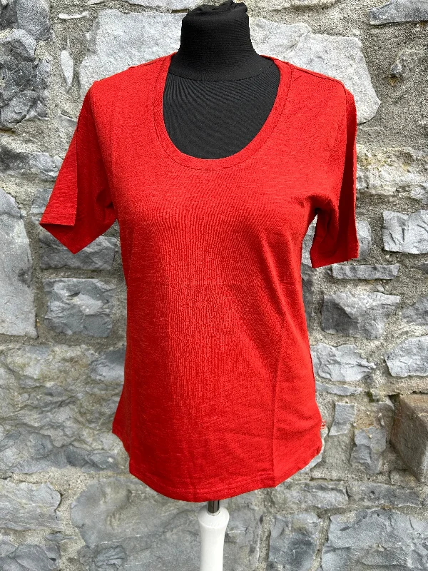 Red T-shirt uk 14 Contemporary 