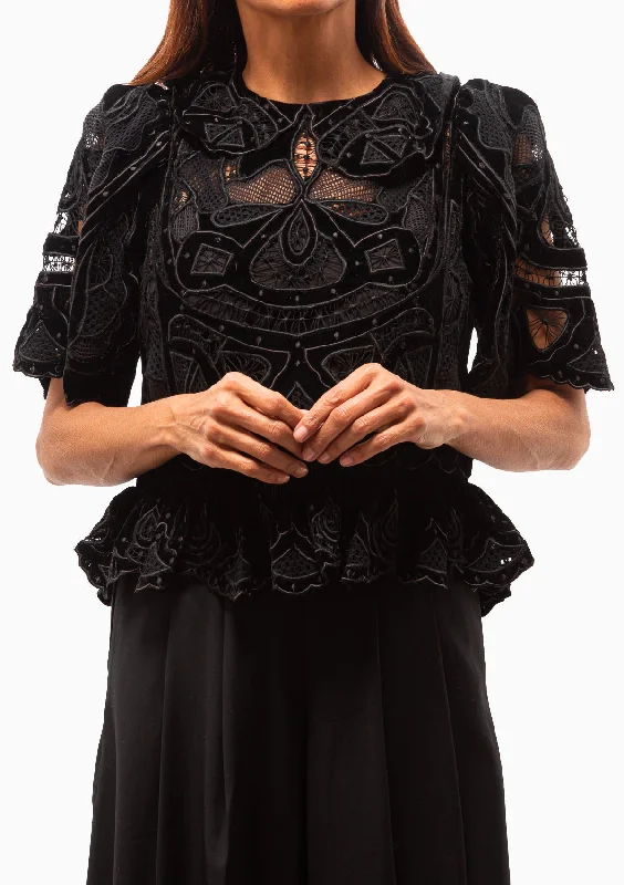 Eliana Embroidery Short Sleeve Top | Black garde